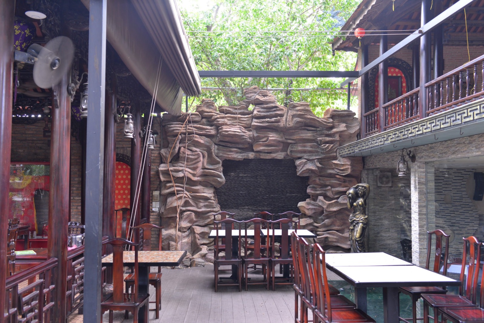 Cà Phê Hoàng Cung